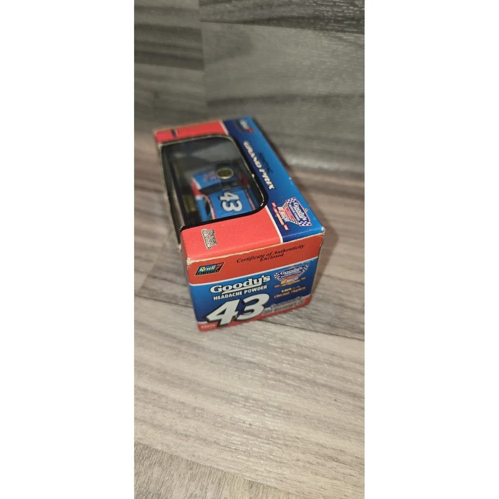 Revell Pontiac Grand Prix # 43 Goody's Headache Power 20th Ann. Car 1/64 Scale
